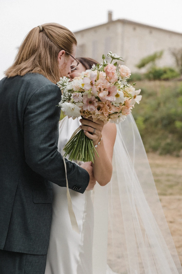 Sydney & Barnarbys wedding at Chateau Engalin