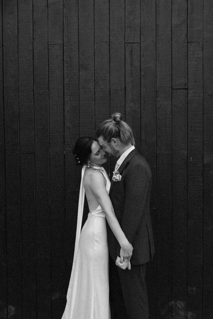 Sydney & Barnarbys wedding at Chateau Engalin